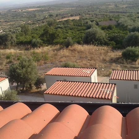 Sivillage Мотта-Сант'Анастазия Экстерьер фото